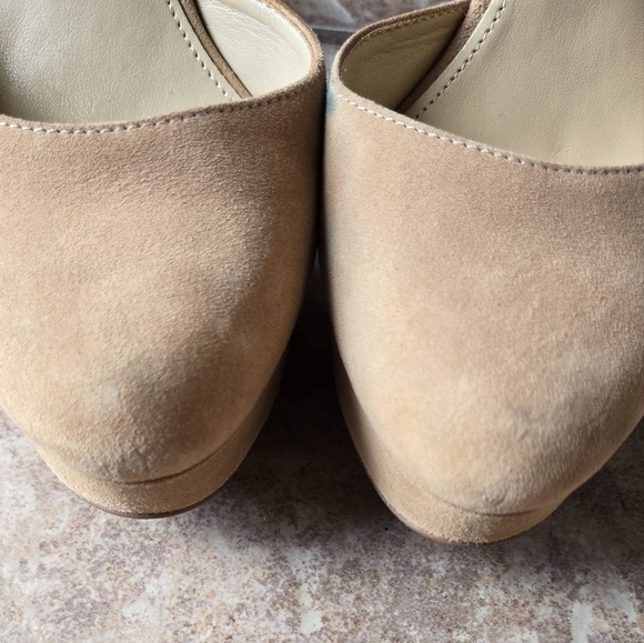 🔥🔥🔥SALE🔥🔥🔥Michael Kors Tan Suede Platform Sandals - Picture 2 of 6